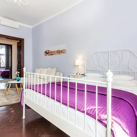 아파트 Dluga 27 *